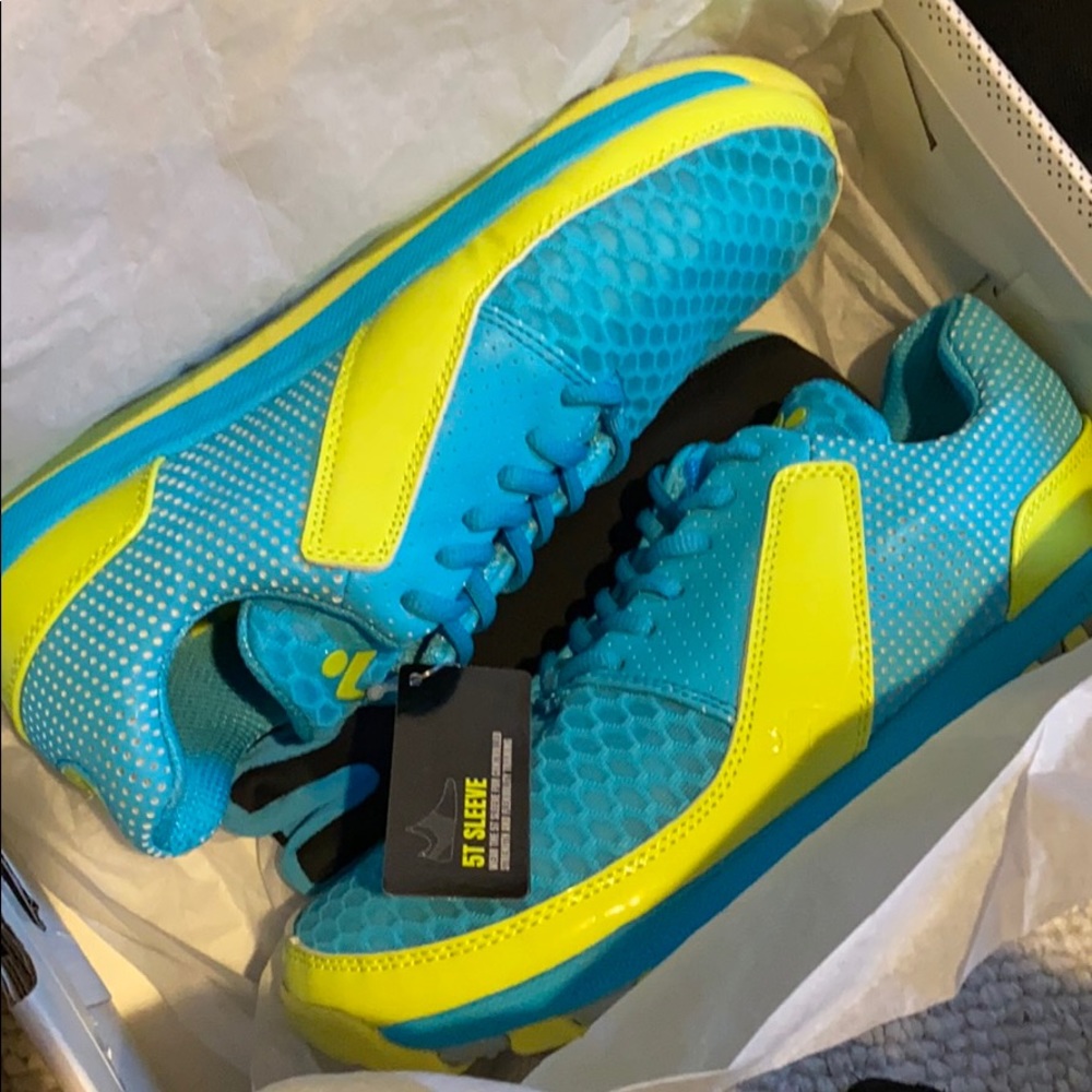 Tesh shoes. Scuba/bolt/Tahiti blue